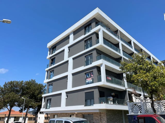 KUŞADASI KADINLAR DENİZİ’NDE MANZARA SUIT APARTMANINDA SATILIK DAİRE