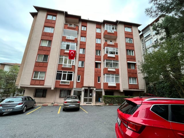 SARIYER ZEKERİYAKÖY ACARLAR SİTESİ SATILIK 3+1 DAİRE