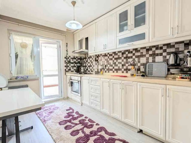 REMAX BEYAZ BAĞLARALTI SITE IÇI 3+1 140 M2 DAIRE