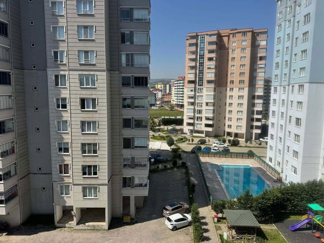 DEREBAHÇE YENİŞEHİR SITESI İÇERISINDE KİRALIK 3+1 DAIRE