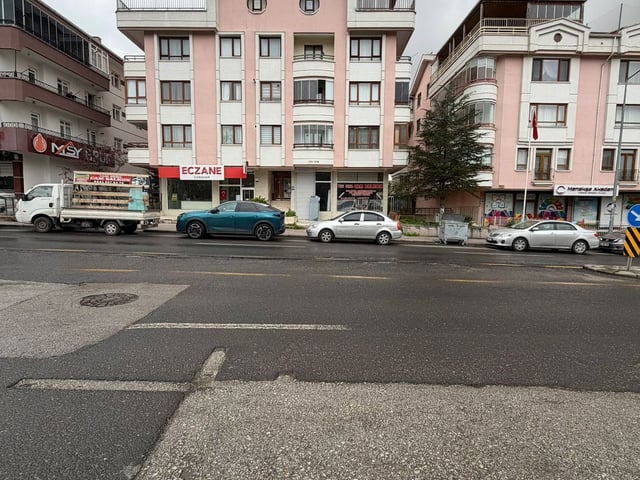 AYVALI CADDESİ SATILIK FIRSAT 4+1 DAİRE