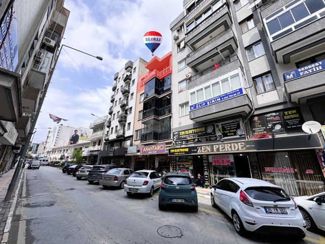 SÖKE KONAK MERKEZDE ANA CADDE ÜZERI GENIŞ 3+1 SATILIK DAIRE