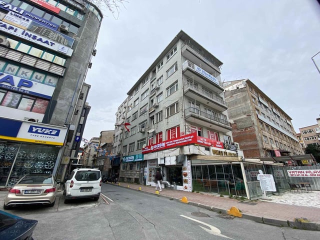 VATAN CADDESİNDE 160 M2 SATILIK 3+1 DAİRE FATİH/AKŞEMSETTİN