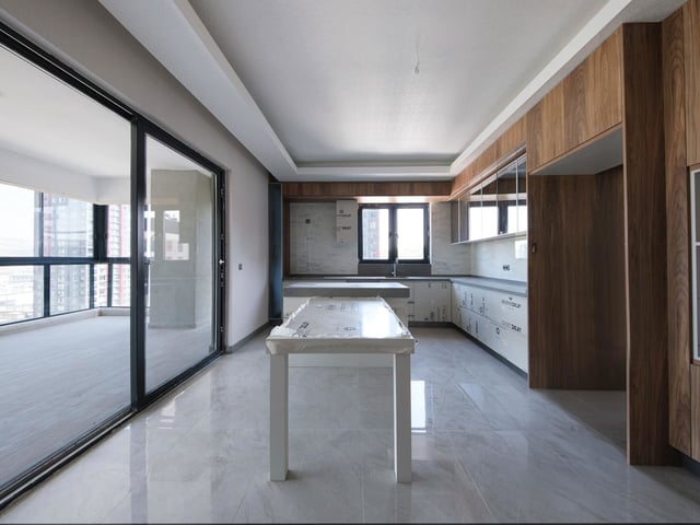 AŞIYAN SITESI’NDE KIRALIK: HAMAMLI, KIŞ BAHÇELI VE YERDEN ISITMALI 4+1 DAIRE