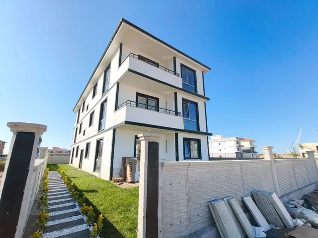 REMAX VİRA ÖZLEM ŞİMŞEK'TEN LİMANA YAKIN SATILIK SIFIR DAİRE