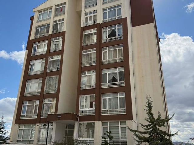 HÜREL MAHALLESİ SİTE İÇİNDE MANZARALI ARA KAT 2+1 KİRALIK DAİRE