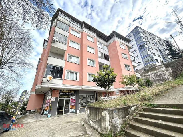 ÜNİVERSİTE MAHALLESİ'NDE SATILIK 3+1 MASRAFSIZ FIRSAT DAİRE