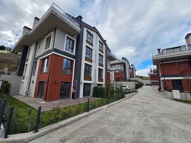 ŞİLE AHMETLİ' DE 2+1 AÇIK OTOPARKLI DAİRE