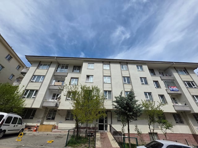 MAMAK FAHRİ KORUTÜRK MAH DE SATILIK TEMİZ 3+1 DAİRE