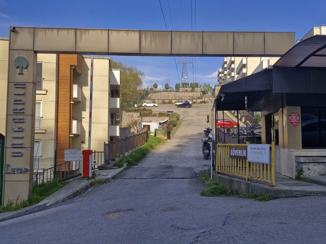 REMAX MAVİ MURAT GENÇLER'DEN SERDİVAN UNIGARDEN SATILIK DAİRE