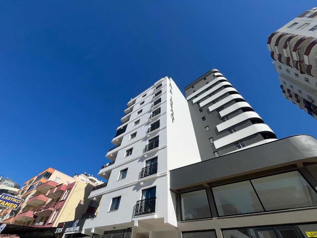 REMAX GUNEY'DEN MERKEZİ KONUMDA GENİŞ 2,5+1 SATILIK DAİRE