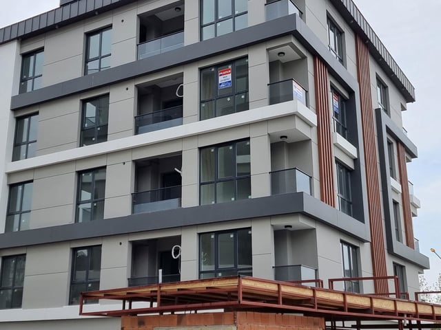 BUTİK VE KISA KATLI SİTEDE PRESTİJLİ YAŞAM ALANI 2+1 DAİRE