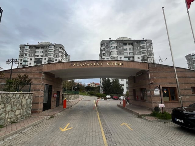 ALACAKENT SİTESİ’NDE YATIRIMLIK ŞIK DAİRE