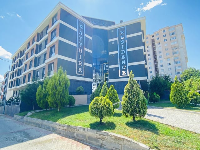 SAPPHIRE RECİDANCE’DE ARAKAT HAVUZ CEPHE EŞYALI 1+1