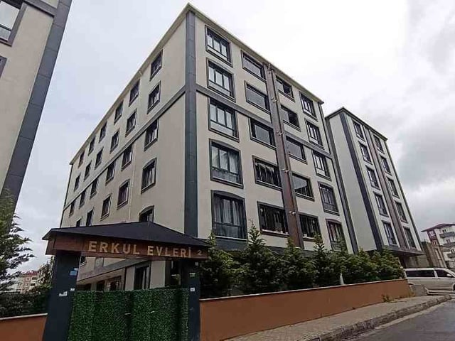 REMAXLAND 'DEN KIZILPINAR ATATÜRK MAH ERKUL EVLERİ SİTESİ KİRALIK 2+1