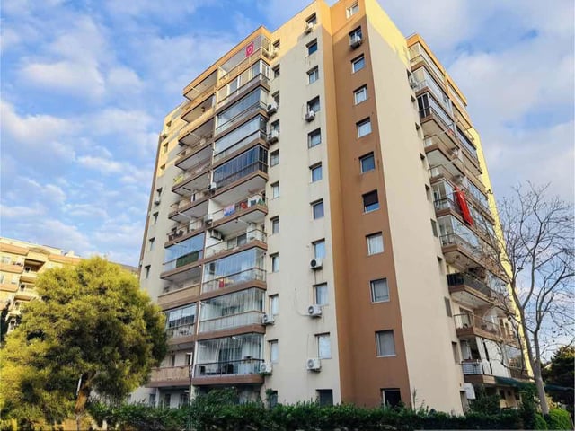 BAYRAKLI DA GÜVENLİKLİ SİTE İÇERİSİNDE 2+1 SATILIK DAİRE