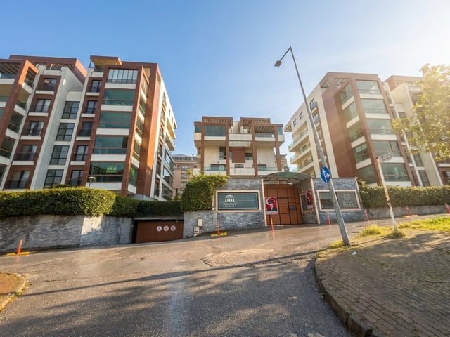 REMAX ADVANTAGE'DAN BALAT'IN MERKEZİNDE SATILIK LÜKS DAİRE