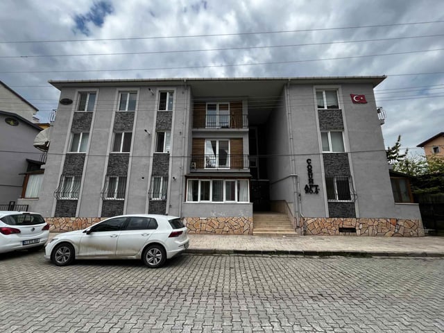 REMAXÇAKRA ÖMER ONAYCI'DAN ANAYOLA YAKIN 3+1 BAKIMLI KIRALIK
