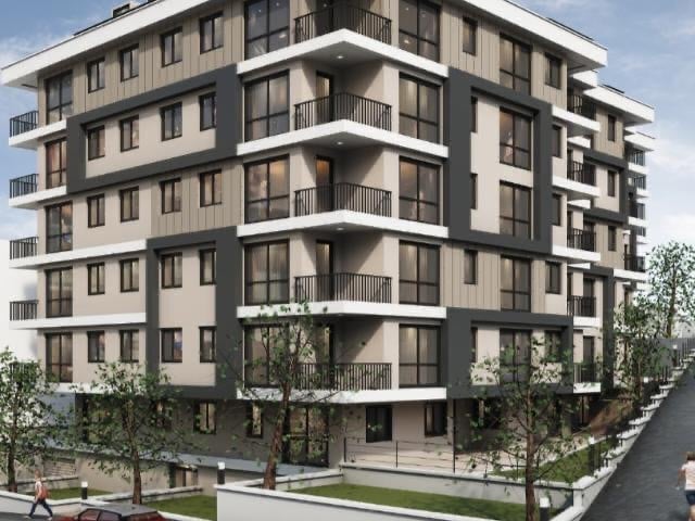 ACIBADEM'DE ÖNÜ KOMPLE AÇIK, BALKONLU, ÇOK GENIŞ 2+1