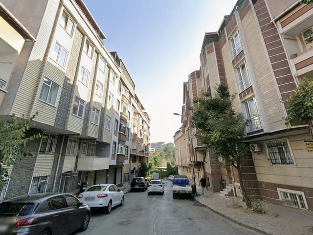 GAZİOSMANPAŞA BAĞLARBAŞI MAHALLESİ SATILIK 2+1 BAHÇE KATI DAİRE