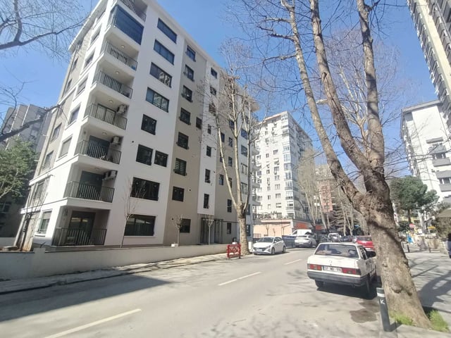 SUADIYE EMIN ALI PAŞA CADDESINDE 2+1 KIRALIK DAIRE