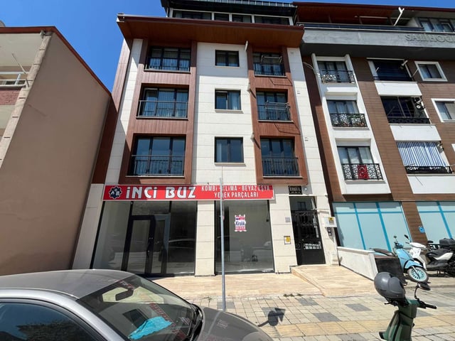 RE/MAX ŞEHİR 2' GOP MAH.KAZIM PATIL CAD. KİRALIK 2+1 DAİRE