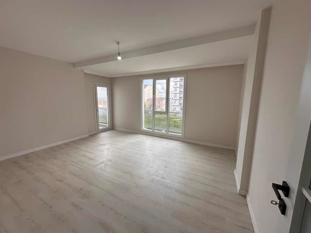 ORHANGAZİ MAHALLESİ NDE MERKEZİ KONUMDA SATLIIK 3+1 DAİRE