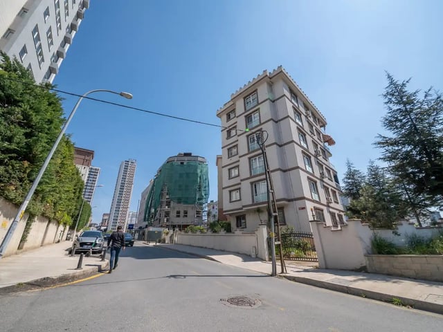 ÜMRANIYE TATLISU ŞAHİN CAD. KATTA TEK SATILIK 3+1 DAİRE