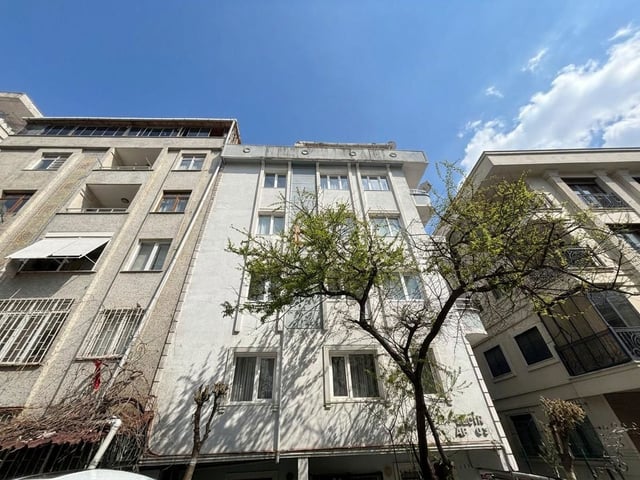 AVCILAR AMBARLIDA İSKANLI MERKEZİ KONUMDA SATILIK 3+1 DAİRE