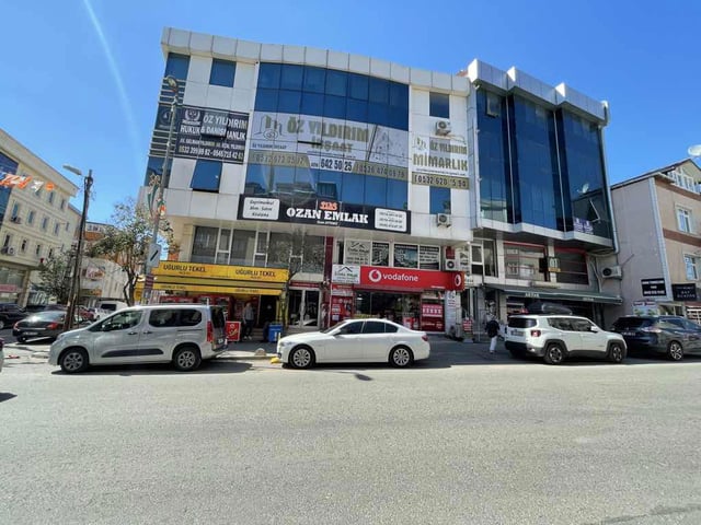 ŞAHINBEY CADDESI ÜZERINDE SATILIK 4 + 1 DUBLEKS