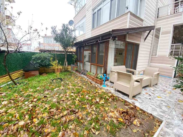 RE/MAX MAVİ'DEN DENİZ MANZARALI MUTFAK AYRI 3+1 BAHÇELİ DUBLEKS