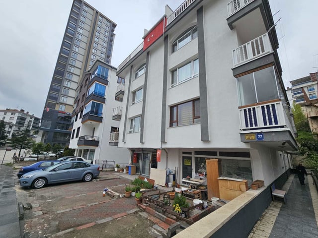 SELÇUKLU CADDESİ ÜZERİNDE BAĞIMSIZ ASANSÖRLÜ ÖN CEPHE 3+1 DAİRE