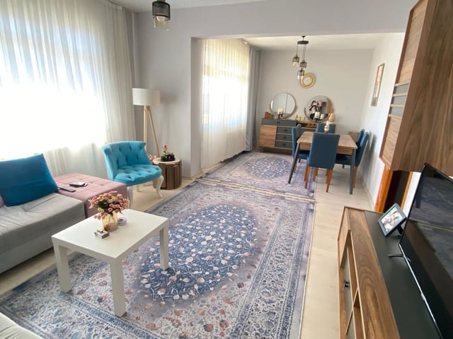 DERİNCE İBNİSİNA MAHALLESİ'NDE ARAKAT 3+1 SATILIK DAİRE