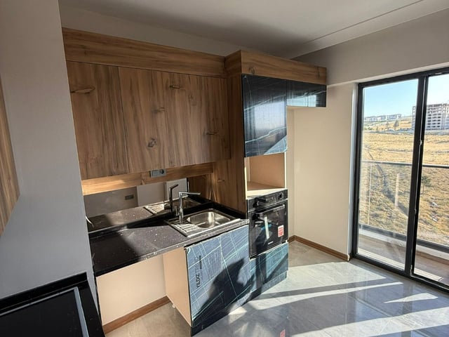 LAGOM’DA KAPALI MUTFAKLI VE ÇİFT BANYOLU 2+1 FIRSAT DAİRE