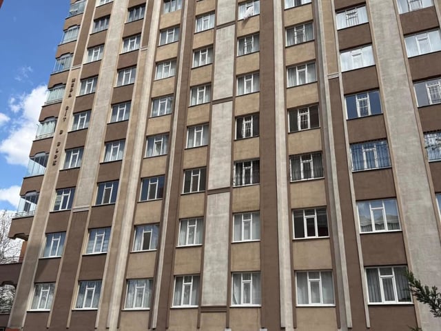 FETIH CADDESİ CEPHELİ MEDA SITESI’NDE BAKIMLI 3+1 SATILIK DAIRE