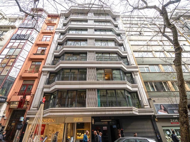 TEŞVİKİYE CADDESİ YENİ BİNADA KONUT-MUAYENEHANE