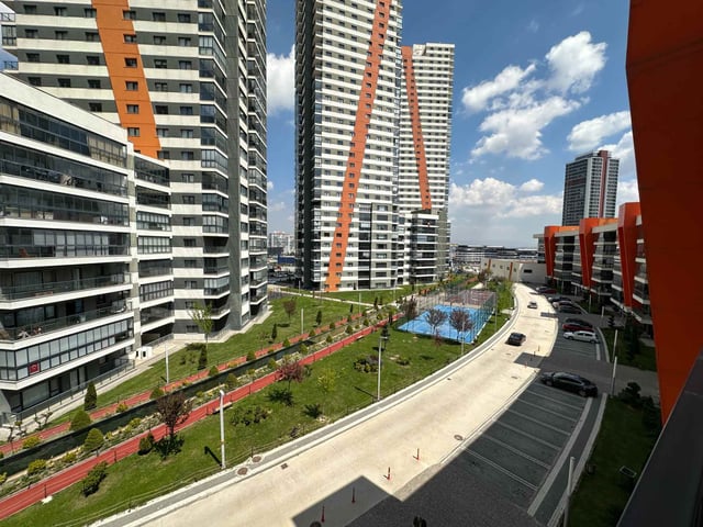 AKADİA MODERN KONUTLARINDA PEYZAJ MANZARALI KİRALIK 2+1 DAİRE
