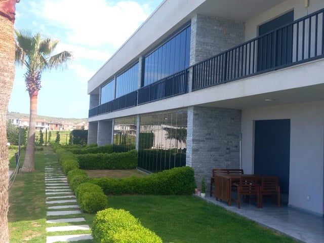AYVALIK KÜÇÜKKÖY GOLDMAN SITESI’NDE GIRIŞ KATI 2+1 KIRALIK DAIRE
