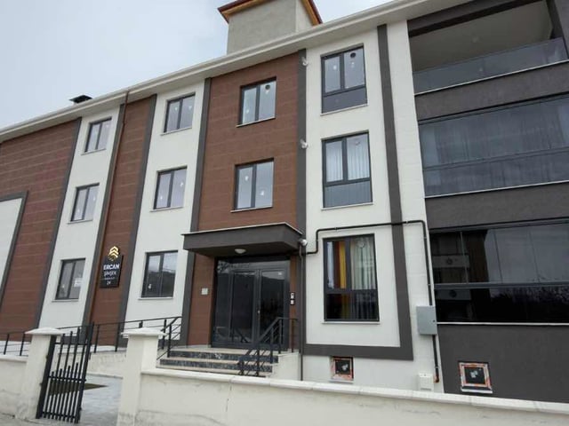 REMAX DEM'DEN DEMİRKENT MAH. ARA KAT 2+1 SATILIK DAİRE