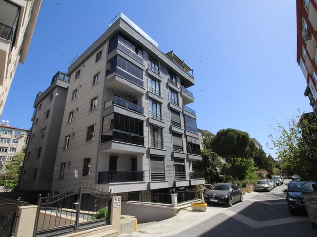 İNCIRLI CADDE YAKINI YENI BINA 180 M2 DUBLEKS DAIRE OTOPARKLI
