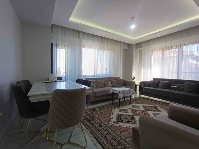 BAHÇELİEVLER KOCASİNAN M. BUTİK SİTEDE SATILIK 2+1 ARAKAT DAİRE