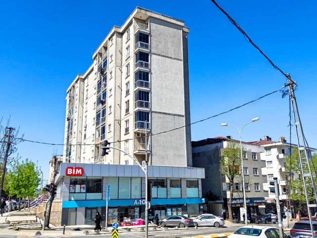 SANCAKTEPE YENIDOĞAN'DA MERKEZI KONUMLU, MODERN VE GENIŞ 3+1 FIRSAT DAIRE!