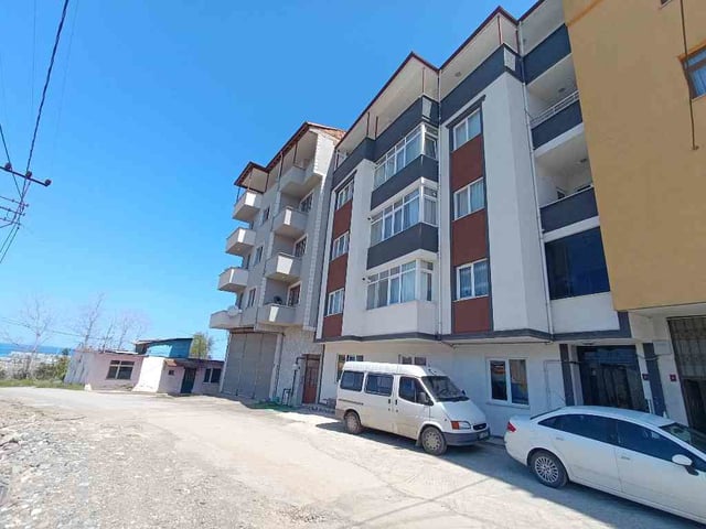 FATİH MAHALLESİ SAHİLE 100MT.DENİZ MANZARALI SIFIR 2+1