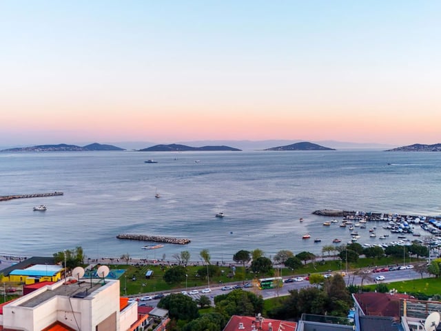 1313683748 BAĞDAT CADDESINE PARALEL DENIZ MANZARALI 3+1 BRÜT 155 M²