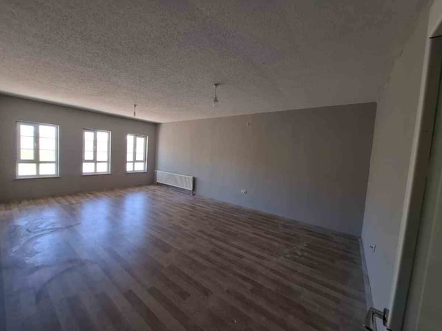 REMAX DEĞİŞİMDEN HAKSEN TOKİLERDE SATILIK 3+1 SON KAT DAİRE