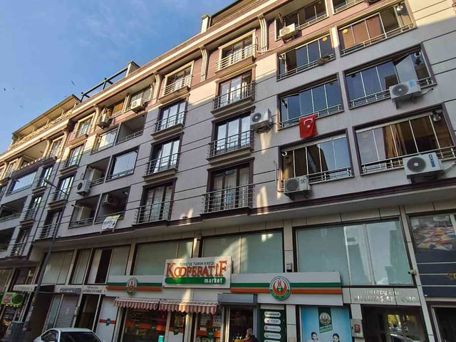 REMAX BEYAZ HÜDAVENDIGAR'DA 3+1 SATILIK DAIRE