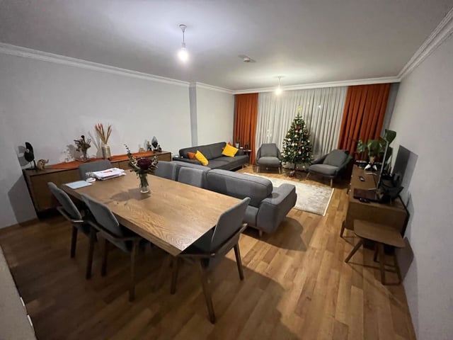GÖKKUŞAĞI MAHALLESINDE ODTÜ ORMAN MANZARALI 3+1 KIRALIK DAIRE