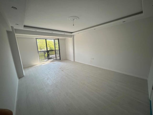 REMAX EXCLUSİVE | İHSANİYE MAHALLESİ'NDE 2+1 ARAKAT DAİRE