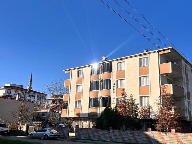 LÜLEBURGAZ'DA 2+1 KAPALI MUTFAK KİRALIK 100 M2 AİLE APARTMANI