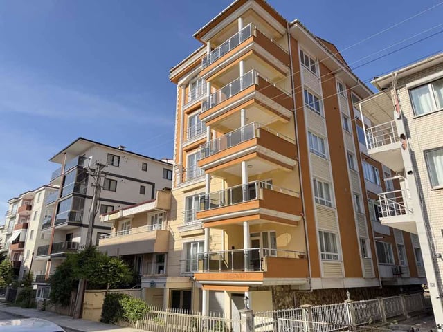 EDİRNE KOCA SİNAN’DA 4+1 SATILIK ARAKAT GENİŞ DAİRE